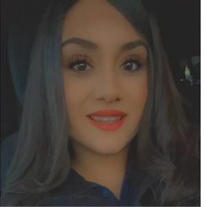 Meet your Posher, Alejandra